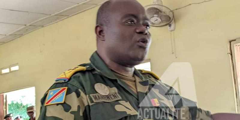 Le colonel Jean de Dieu Mambweni à la barre au procès sur le meurtre des experts de l'ONU