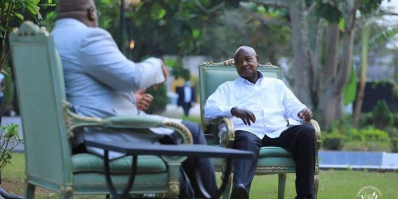 Museveni et Tshisekedi 