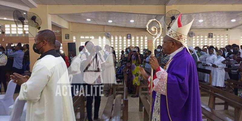 Le Cardinal Ambongo célèbre une messe de suffrage en mémoire des victimes de l'incident de Matadi Kibala