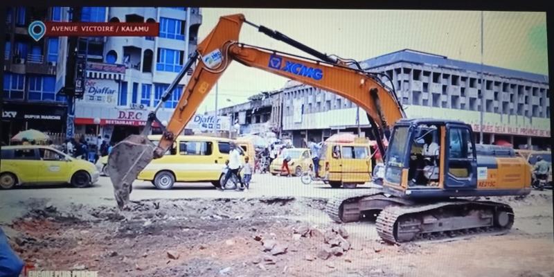 Réhabilitation de l'Avenue Victoire (Kalamu) dans le cadre du projet Kinshasa zéro trou  