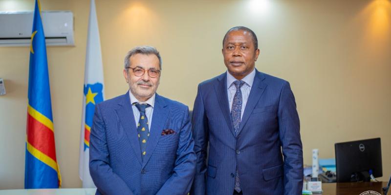 Denis Kadima et l'ambassadeur du Portugal en RDC. Photo droits tiers