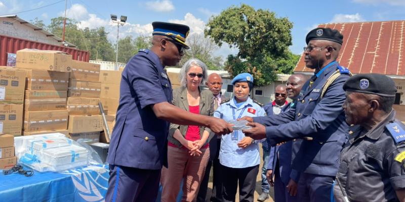 La Monusco remet à la PNC Beni des matériels de maintien de l'ordre et de prévention d'attentats