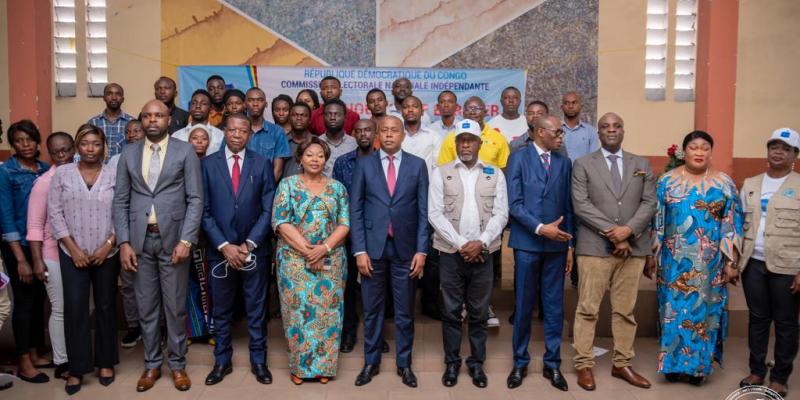 Formation Agents CENI. Photo droits tiers 