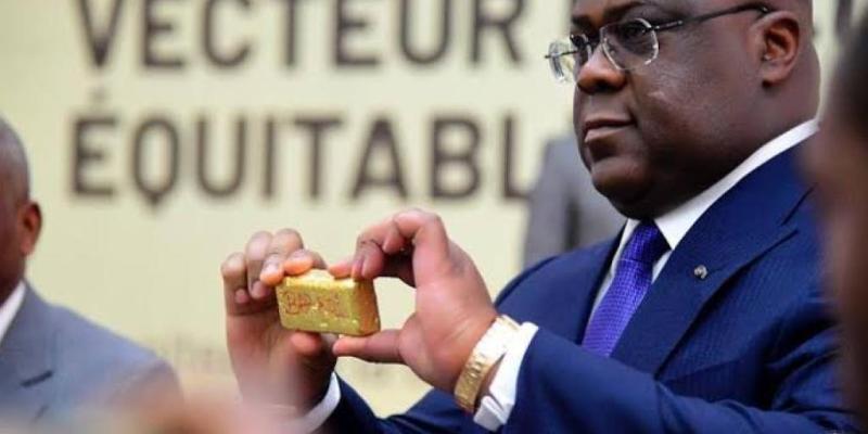 Félix Tshisekedi lors de la signature du contrat ayant abouti à la création des sociétés Primera Gold DRC (or) et Primera Metals DRC (3T). Ph Droits tiers.