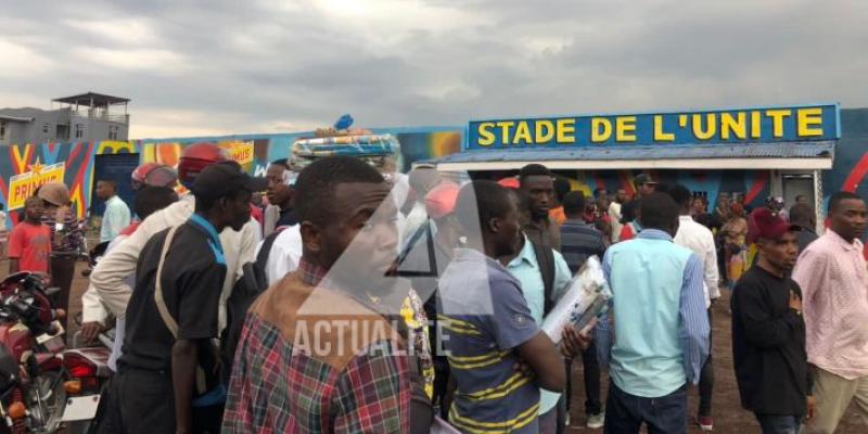 Stade de l'Unité de Goma après explosion d'une bombe 