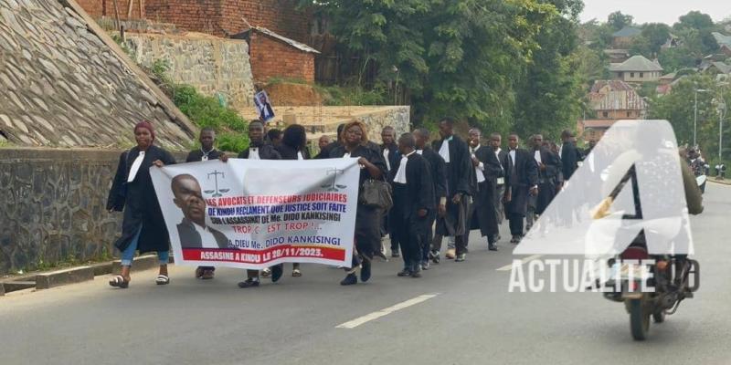 Les avocats et défenseurs judiciaires de Kindu lors d'une marche 