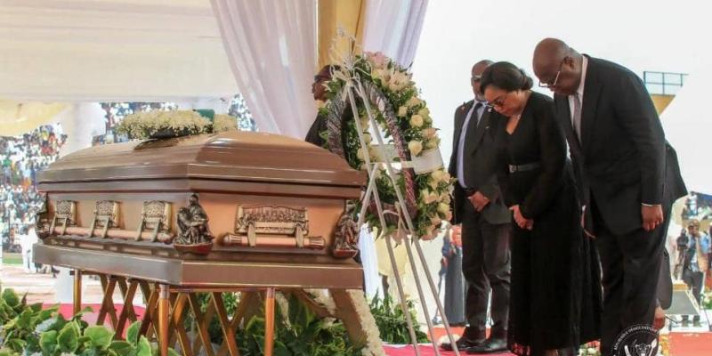 Félix Tshisekedi et son épouse Denise Nyakeru rendant un dernier hommage au pasteur Baruti Kasongo 