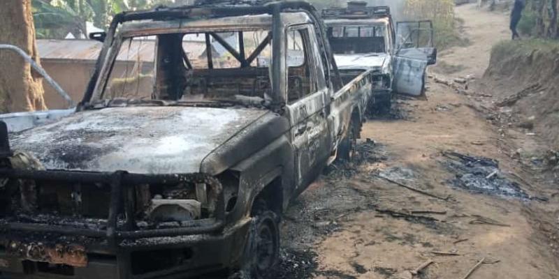 Des jeeps de l'ONG Tear Fund incendiées 