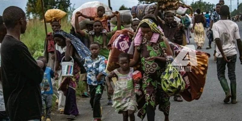 Les habitants de Sake fuyant vers Goma (Illustration)