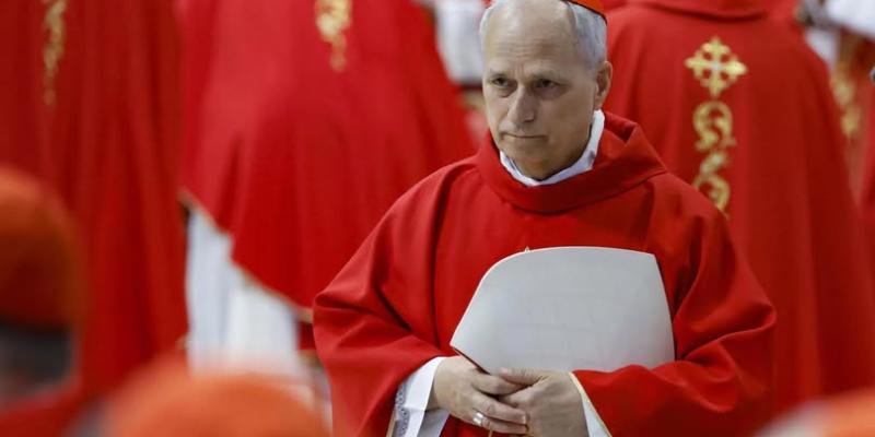 Le cardinal Robert Francis Prevost, élu nouveau pape 