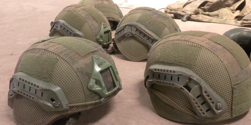 Matériels semblables aux uniformes rwandais que l’armée congolaise dit avoir récupérer sur les champs de bataille
