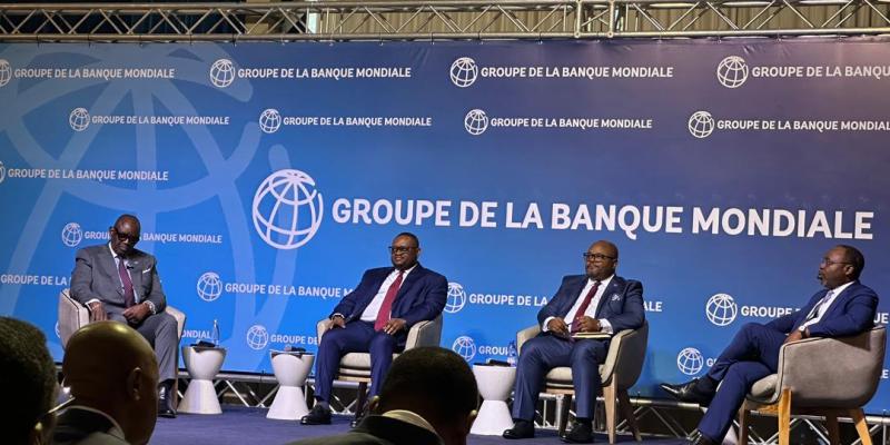 Publication du rapport de la Banque Mondiale en présence des membres du gouvernement