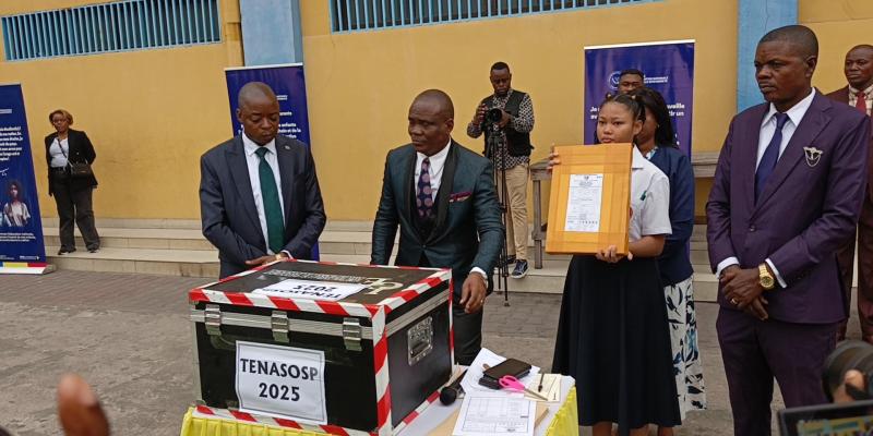 Les responsables de la province éducationnelle de Kinshasa avant le début des épreuves du TENASOSP