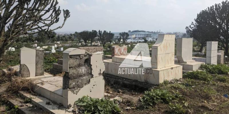 Des tombes profanées au cimetière de l'ITIG