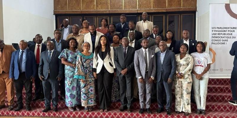 Les députés nationaux membres de la COPEMA-RDC, le Rapporteur de l'Assemblée nationale et d'autres participants à l'atelier d'élaboration et d'adoption du plan d'action triennal (2025-2027) pour l'élimination du Paludisme en RDC