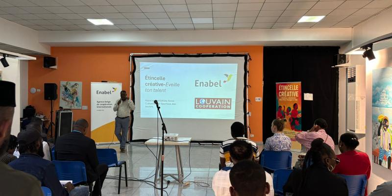Atelier du lancement du projet « Étincelle créative – Éveille ton talent »