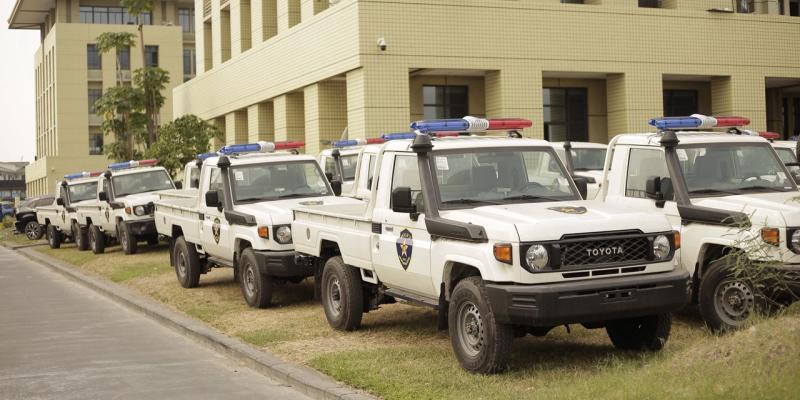 Lot de véhicules équipés remis aux services nationaux de Kinshasa, Lomami et Sankuru par Jacquemain Shabani 
