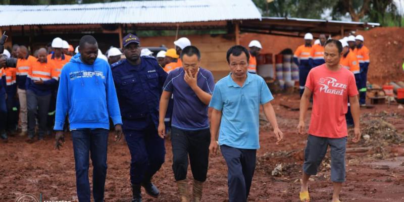 Un réseau chinois d'exploitation illégale de l'or dans le filet du ministre des Mines à Durba, dans le Haut-Uélé. Photo ministère des Mines 