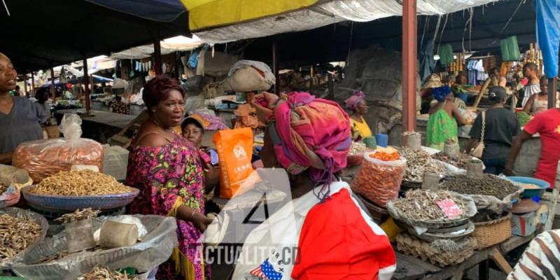 Un marché à Kinshasa 
