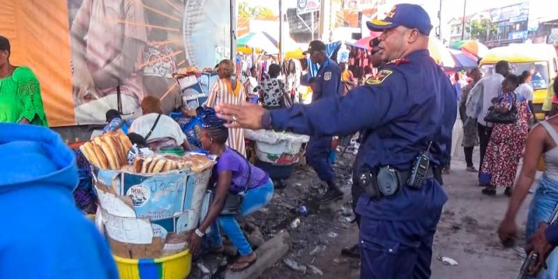 Le commissaire divisionnaire de la police ville de Kinshasa, Israël Kantu à Pompage