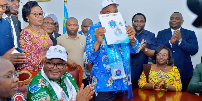 Dépôt de la candidature d'Aimé Boji 