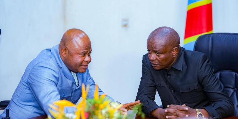 Grégoire Mutshail, ministre du Développement rural et Jean Bosco Kotongo, gouverneur du Nord-Ubangi 