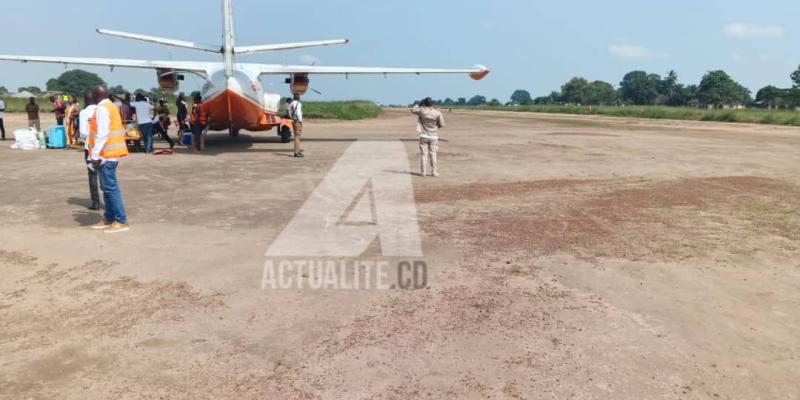 Aéroport de Nioki, une cité du territoire de Kutu, dans la province de Maï Ndombe