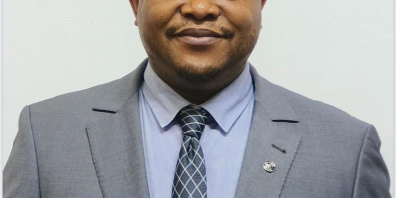 le député Elvis Atsongya