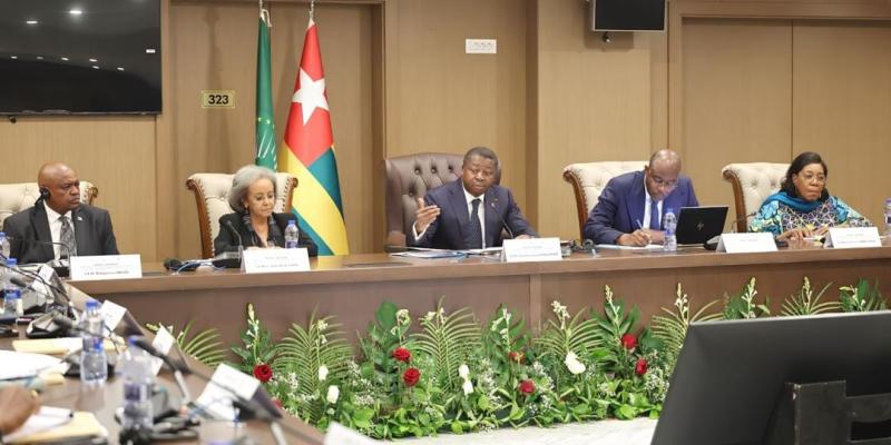 Réunion autour du médiateur de l'UA, Faure Gnassingbé 