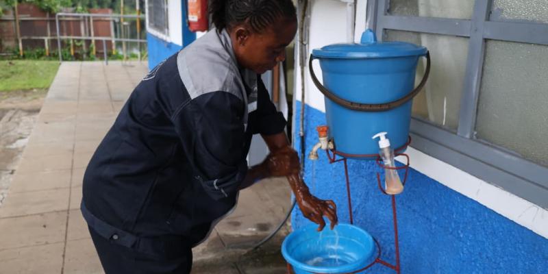 Dispositif sanitaire PHC