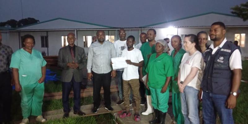 Un patient guéri d'Ebola quitte le CTE à Kisangani
