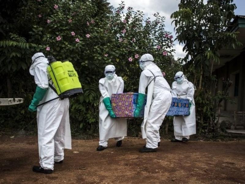 Enterrement sécurisé d'un cas confirmé d'Ebola  en RDC.  Ph. Tiers 
