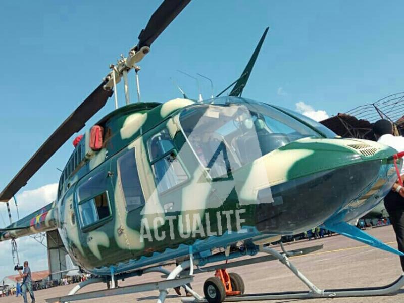 Un hélicoptère mis à la disposition de la CENI/Photo Christine Tshibuyi