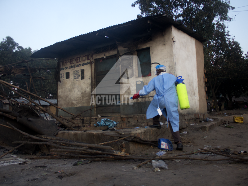 Désinfection de Mbuba après le drame (Photo ACTUALITE.CD)