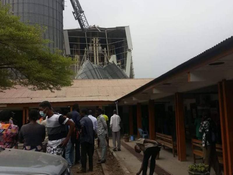 Un silo de l'entreprise FAP Congo écroulé le 28/8/2018 (Photo Willy Akonda/ACTUALITE.CD)
