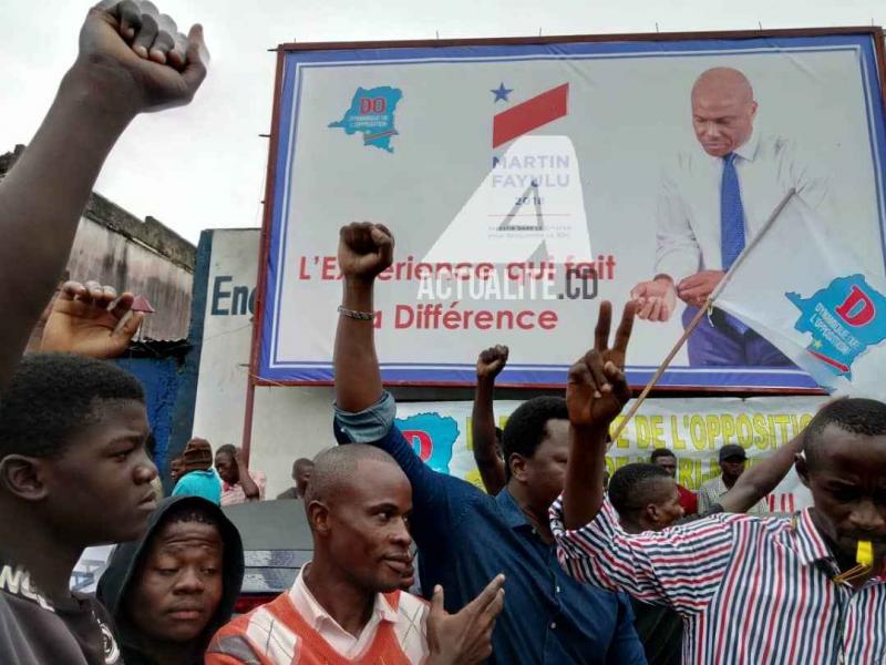 Les militants de l'ECIDE en liesse après la désignation de Martin Fayulu comme candidat de l'opposition à la présidentielle / Ph. Christine Tshibuyi 