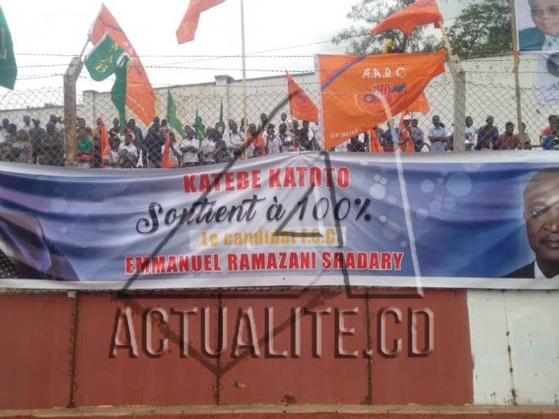 Une banderole de Ramazani Shadary à Lubumbashi