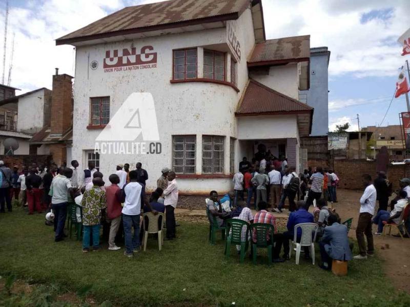 Quelques jeunes de l'UNC Bukavu en sit-in pour constester le choix de Martin Fayulu comme candidat de l'opposition à la présidentielle