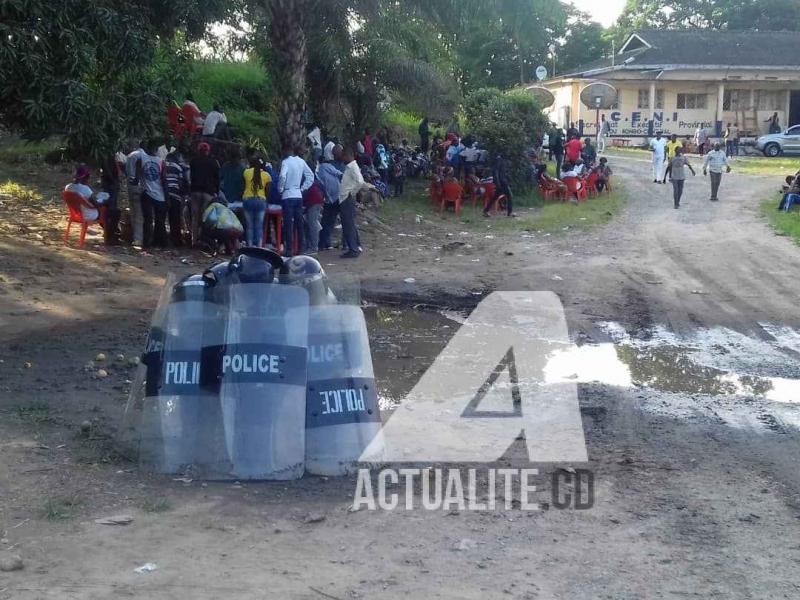 Des policiers déployés dans la ville de Matadi la veille des élections (Illustration).