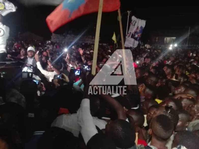 Les militants de l'opposition en meeting de Martin Fayulu au rond-point du 30 juin à Beni