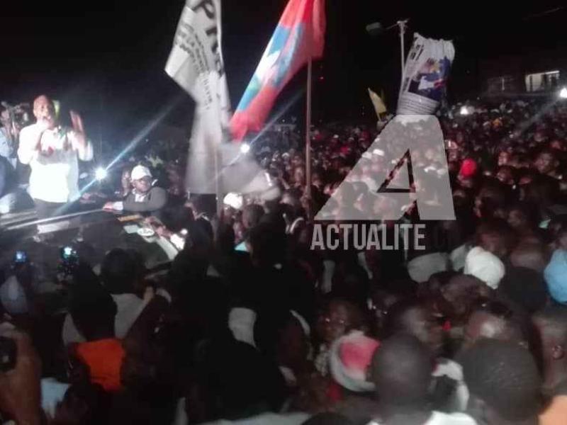 Martin Fayulu en meeting au rond-point du 30 juin à Beni