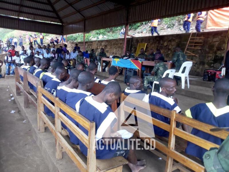 Procès des ex-miliciens Mai-Mai Yakutumba devant le tribunal militaire de Bukavu.