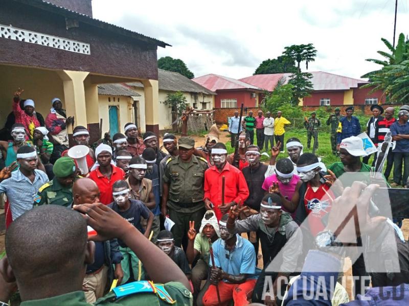 Une cinquantaine de miliciens Kamuina Nsapu rendus aux autorités militaires à Kananga.