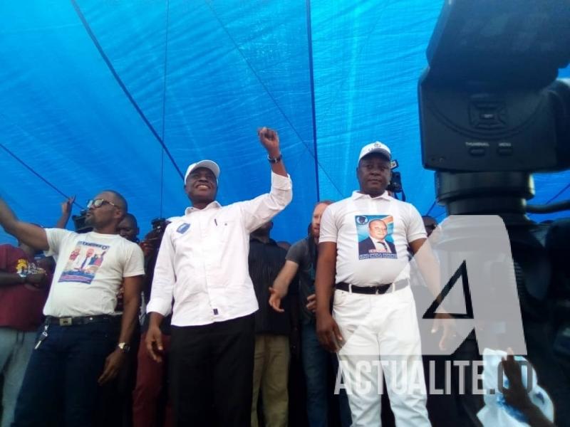 Martin Fayulu au meeting de Lamuka à la place Sainte Thérèse