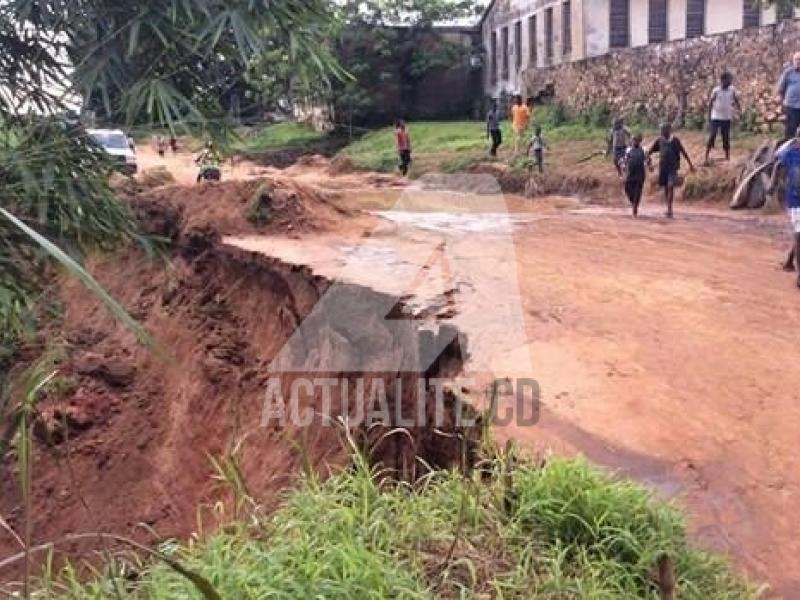 La route nationale numéro 5 dans la ville de Kabinda, chef-lieu de Lomami/Ph Merveille Mpandanjila