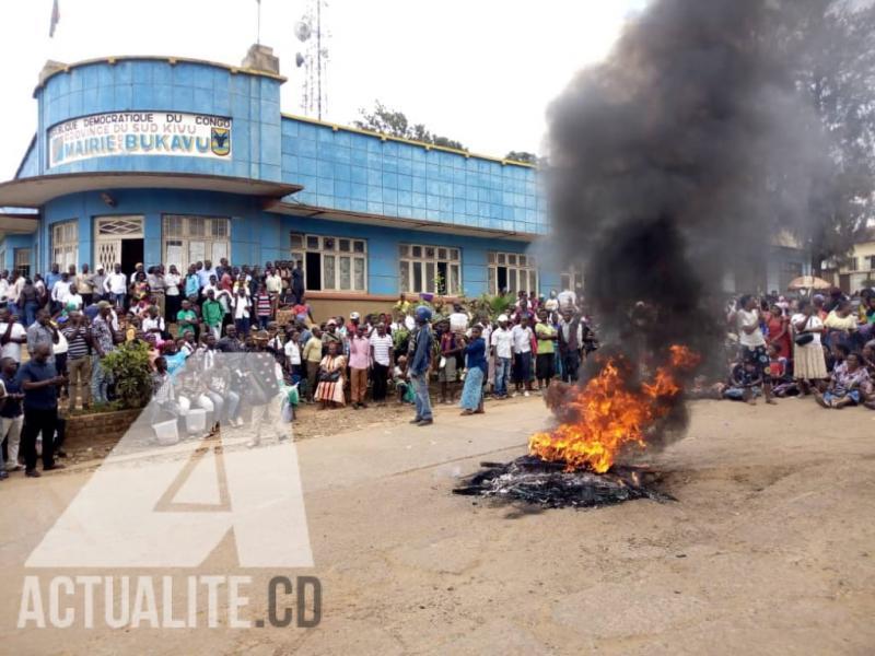 Des marchands de Kadutu lors d'une manifestation à la mairie de Bukavu contre la spoliation de leur marché/Ph Justin Mwamba ACTUALITE.CD