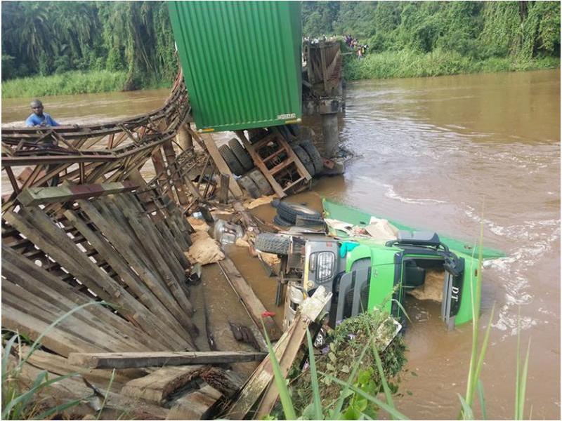 Pont Semuliki effondré en décembre 2018/Ph droits tiers