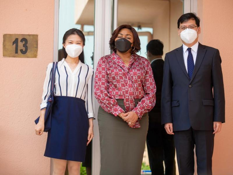 La première Dame de la RDC en compagnie de l'ambassadeur de Chine (Photo droits tiers)