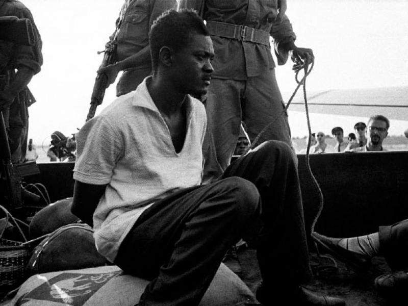 Patrice Lumumba torturé. 