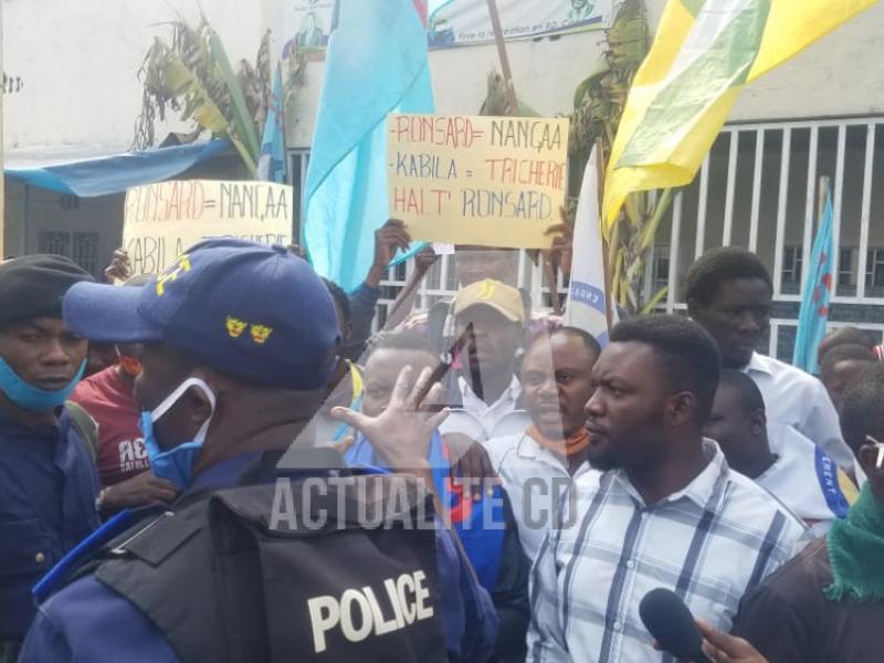 Des manifestants contre Ronsard Malonda à Goma